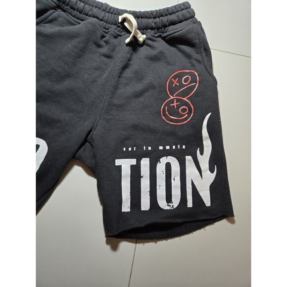 Mixed Emotion Shorts Size Large Black - Picture 4 of 6